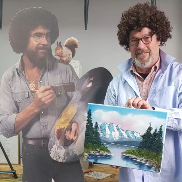 Today's group rocked the wigs hard!🦱🦱🦱❤

Quite a likeness to the original boss man Bob don't you think!😎

Mountain view is such a classic with so many techniques and elements to learn. It really equips you with all you need to take on your next painting.

Come join us! Still some spots available. Head to the website to check available dates.

🎨🌲❤