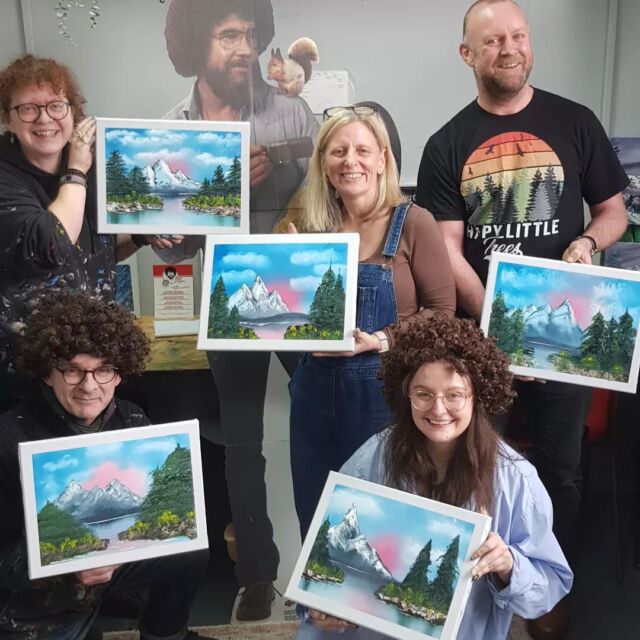 Joined by some old and new friends today, all united by a shared love to Bob and the Joy of Painting. ❤🎨🌲🏞👨‍🎨
I'm so happy to create a space for people that helps build the confidence to paint. A joy of a day!