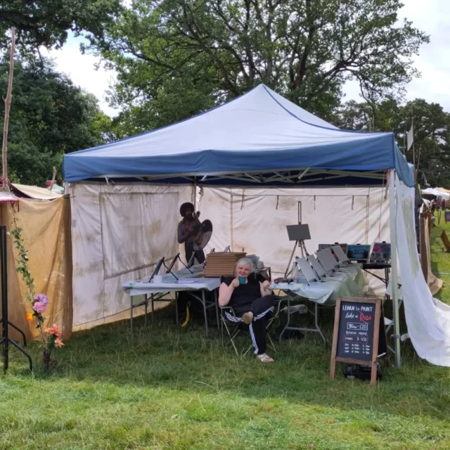 What a @greengathering_ that was! Home and clean and shattered but very happy to have had such a fab time. Sold out #paintlikeaross sessions across the whole  weekend. Met and got my paint on with so many lovely people. Thanks to @strongholdcoffee  and @jonnypeskett for  being the Debbie McGee to my Paul Daniels.