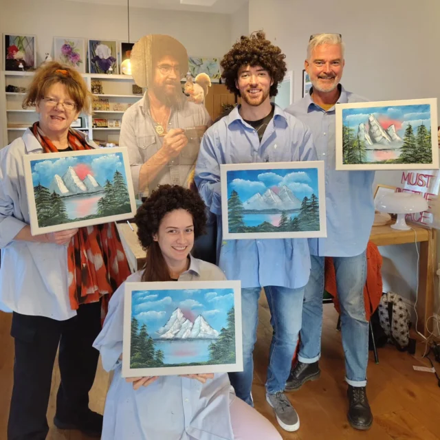 Fablas day with old(er) friends @la3productions and new ones painting the classic! Lush afternoon. It really is a joy to spend time with people and introduce easy techniques a la @bobross_thejoyofpainting into the world of oil painting.

And in tidying up the studio before people arrived, finally found the last hidden mini egg from an Easter egg hunt much earlier in the year with @strongholdcoffee and @poppidee. It was delicious! 😋